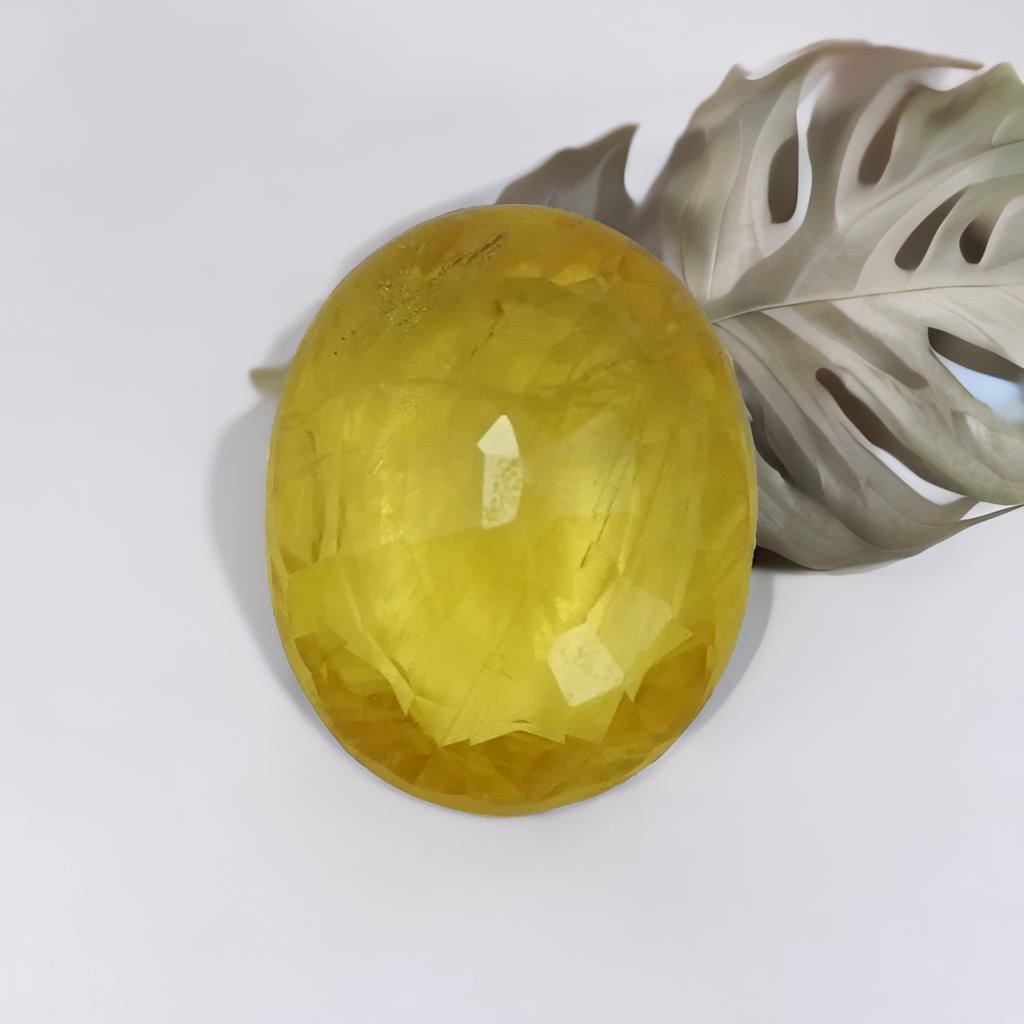 4.55 Carat Certified Yellow Sapphire with Certificate